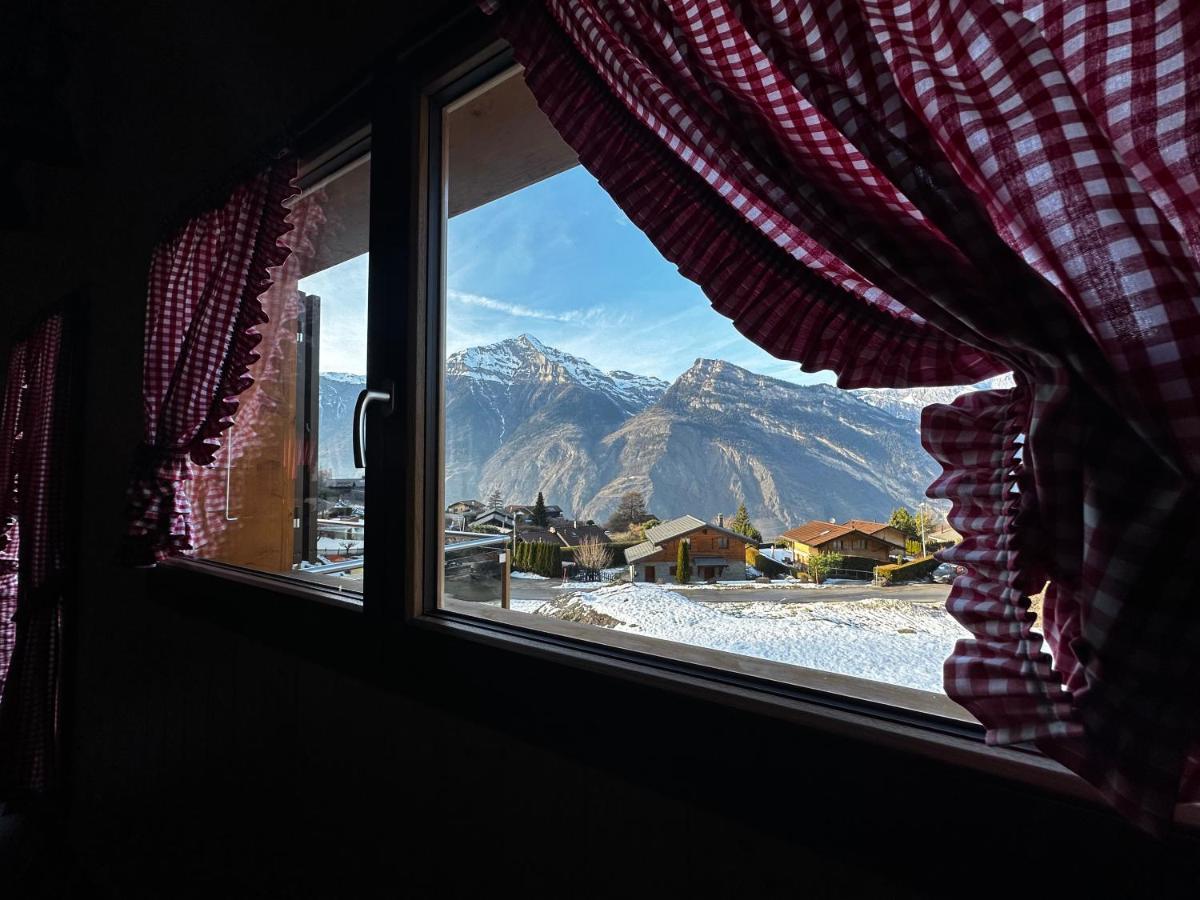 Chambres D'Hotes Les Louettes A Sapinhaut Canton Du Valais Saxon Eksteriør billede