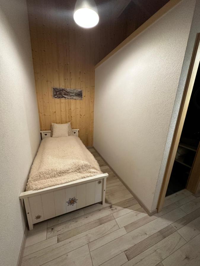 Chambres D'Hotes Les Louettes A Sapinhaut Canton Du Valais Saxon Eksteriør billede