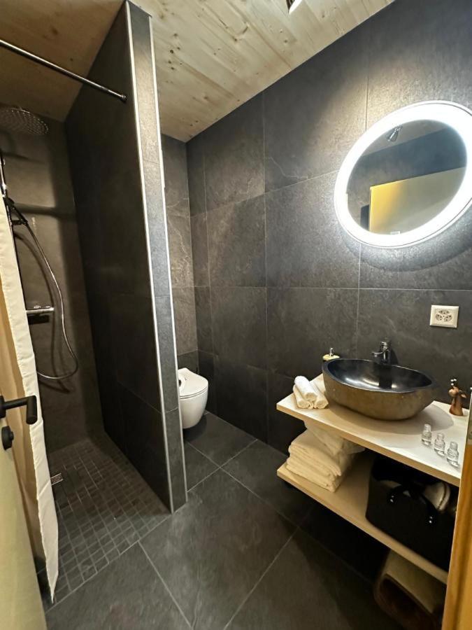 Chambres D'Hotes Les Louettes A Sapinhaut Canton Du Valais Saxon Eksteriør billede